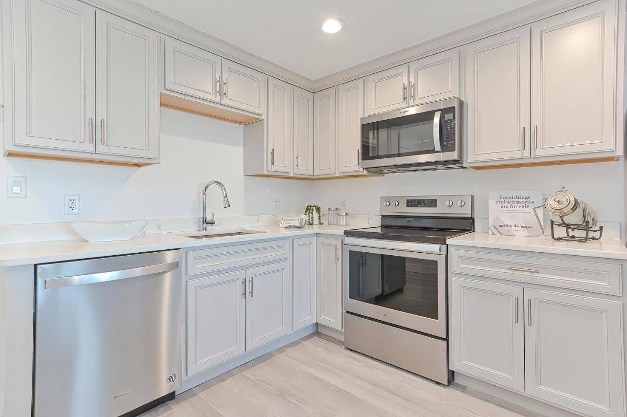 Downtown Plymouth Waterfront Luxury Condos Zewnętrze zdjęcie