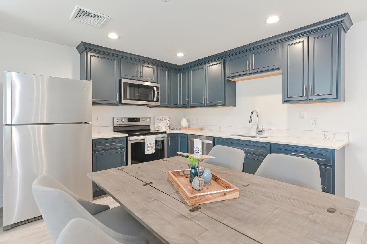 Downtown Plymouth Waterfront Luxury Condos Zewnętrze zdjęcie