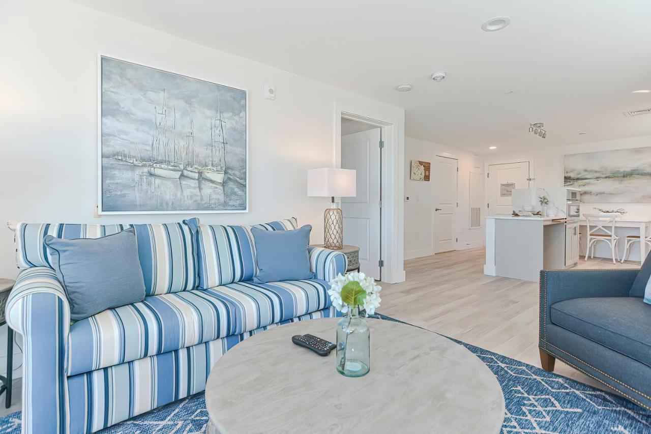 Downtown Plymouth Waterfront Luxury Condos Zewnętrze zdjęcie