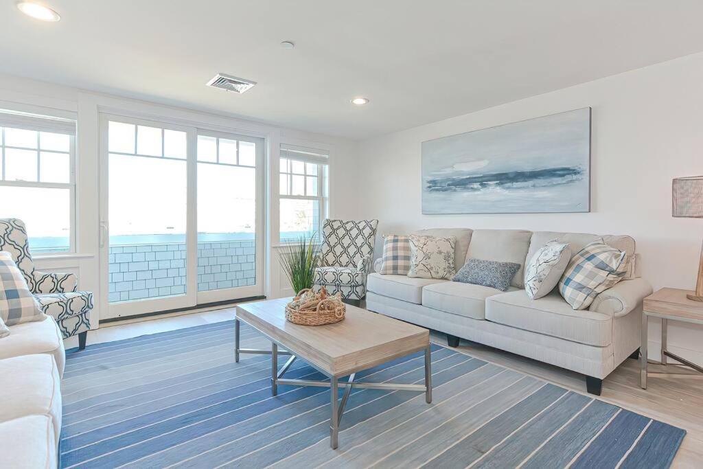 Downtown Plymouth Waterfront Luxury Condos Zewnętrze zdjęcie